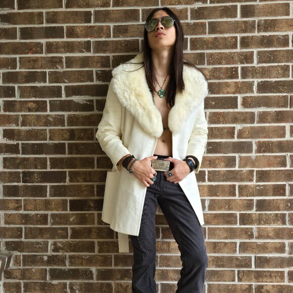 Vintage White Coat With Fur Collar - Picture 1 of 9